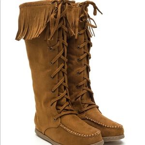 Lace- Up Moccasin Boots